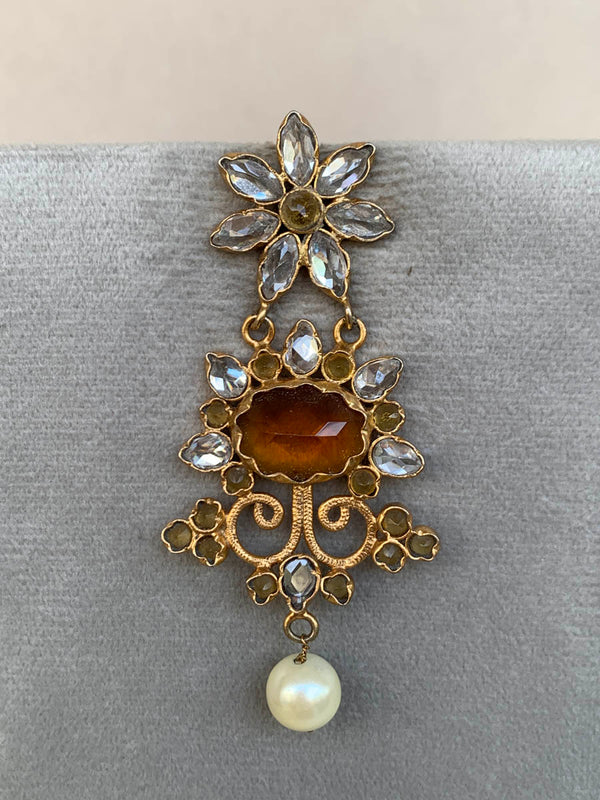 EM138 Maahru Silver Earrings