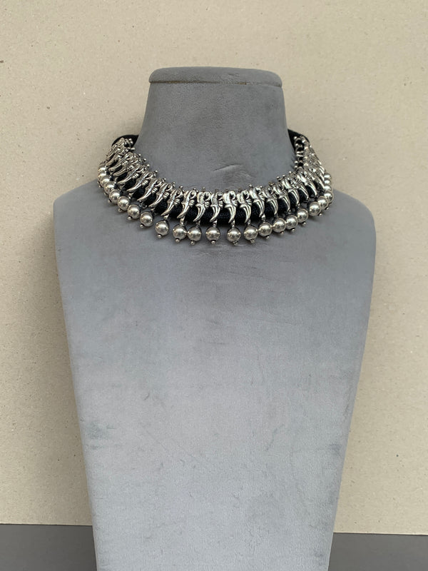 FS84 Maahru Silver Necklace