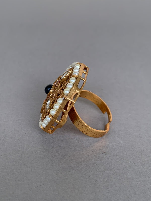 EA061 Indo Western Uncut Ring
