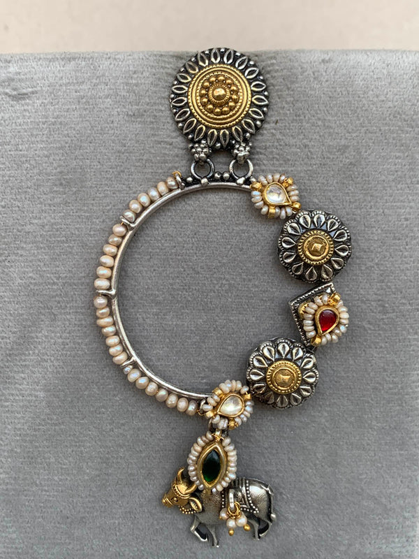 E1615 Maahru Silver Earrings