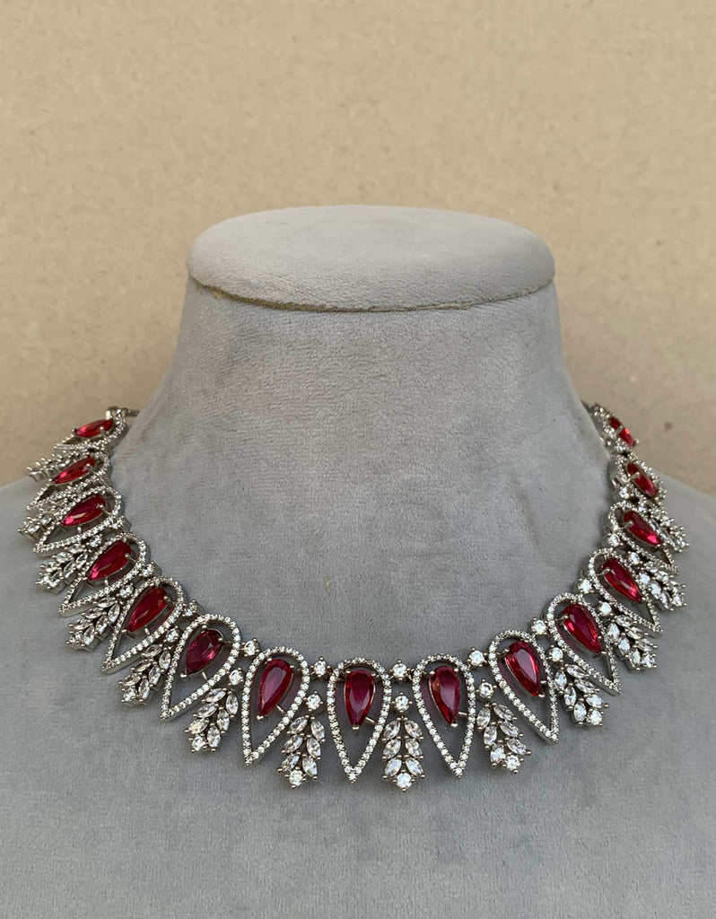 DN588 Ruby Diamond Set