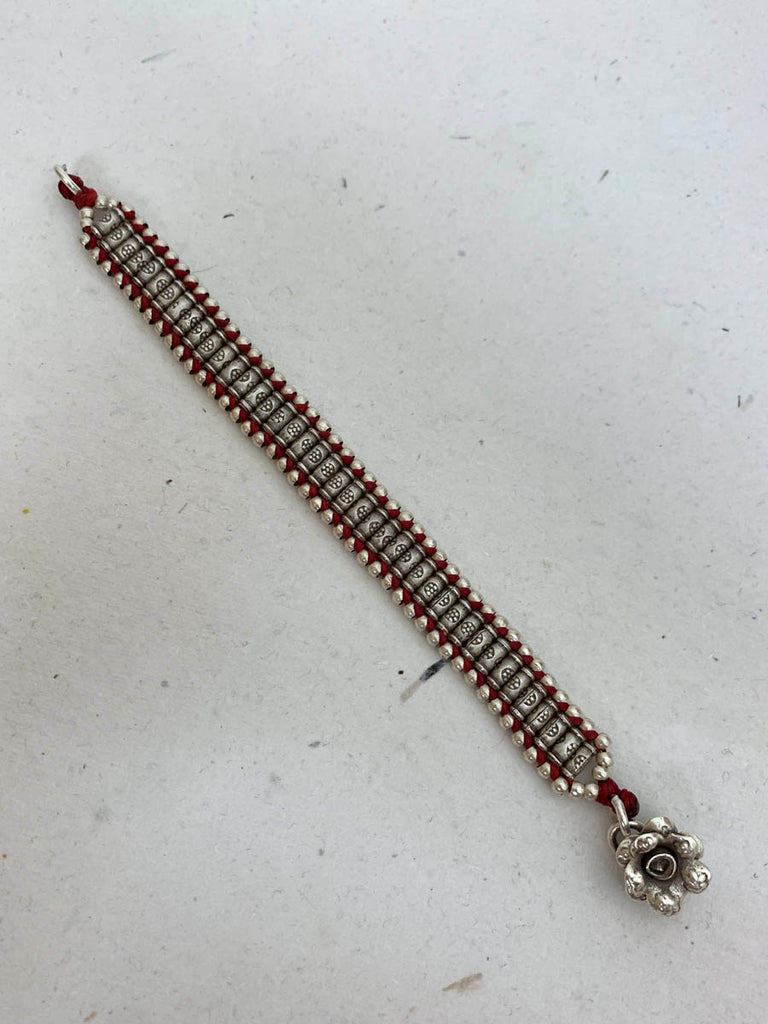 JB1033  Maahru Silver Bracelets