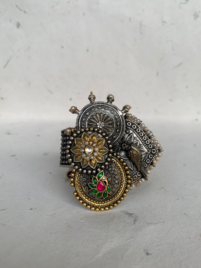 JB586 Maahru Silver Bracelet