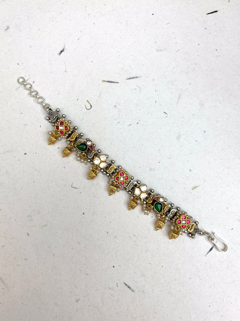 JB976  Maahru Silver Bracelets