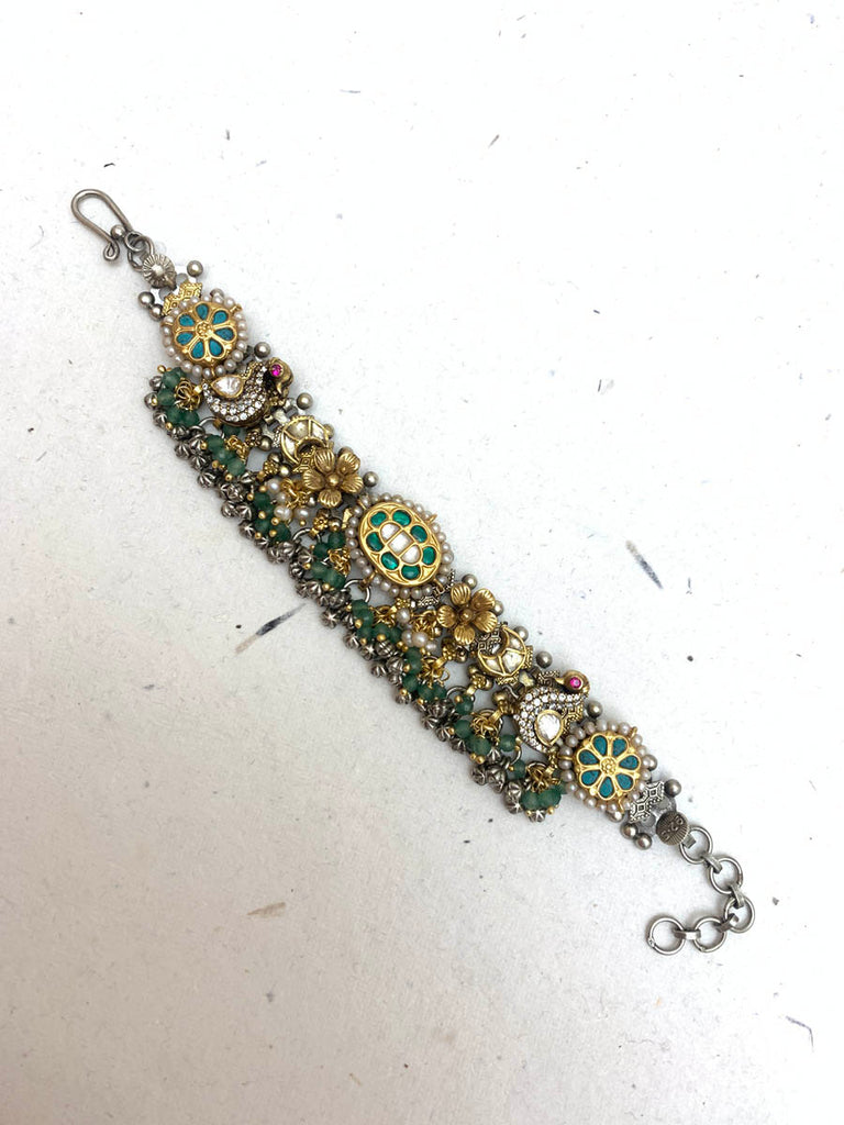 JB1041  Maahru Silver Bracelets