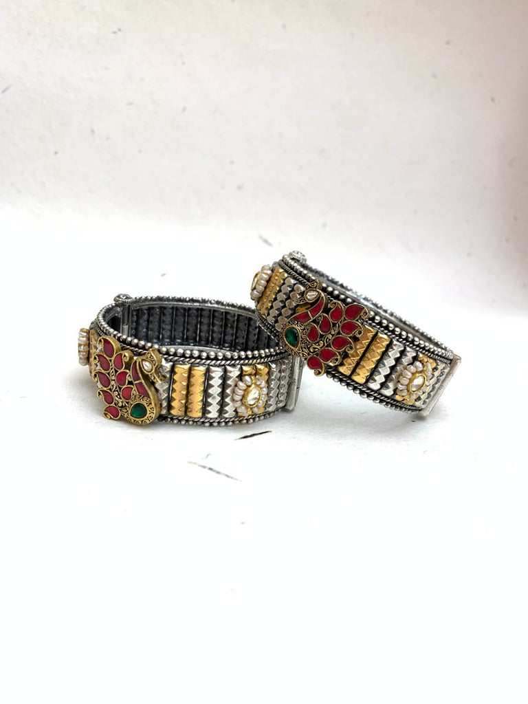 JB1052  Maahru Antique Pair of Bangles