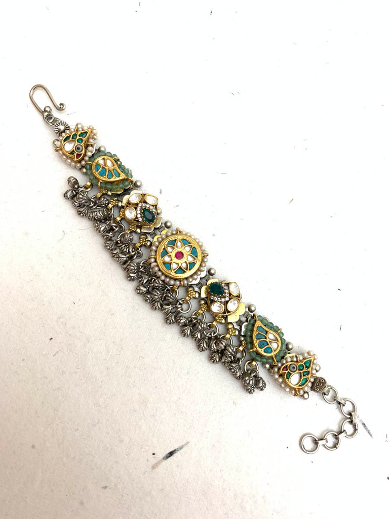 JB1055  Maahru Silver Bracelets
