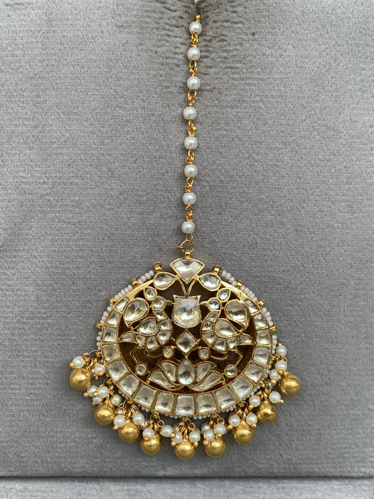 KK123 White Jadau Mangtikka