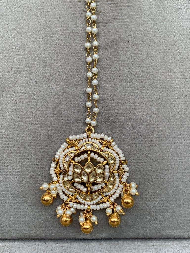 KK545 White Jadau Mangtikka