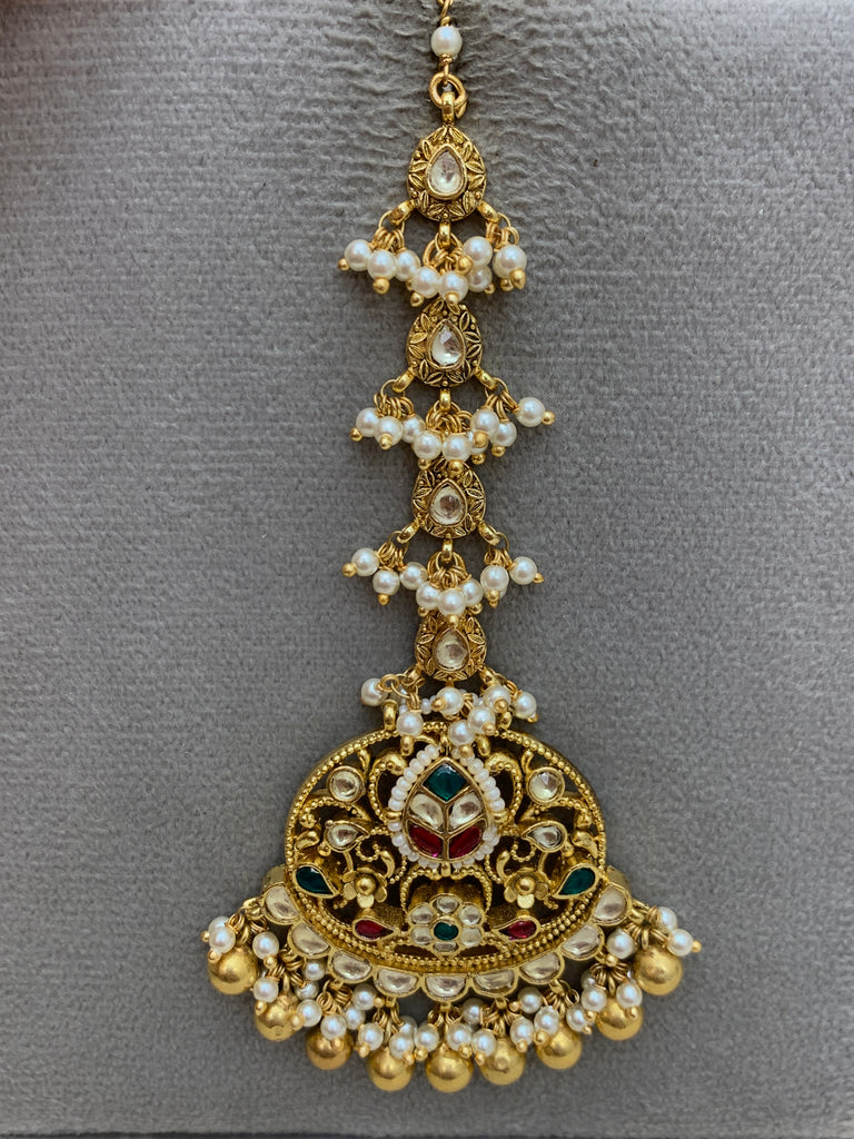 KK893 Jadau Mangtikka