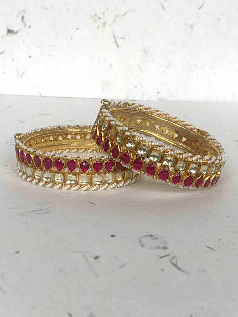 MB567 South Pink Jadau Bangle