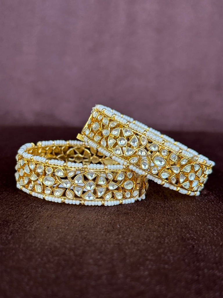 MB631 White Jadau Bangle