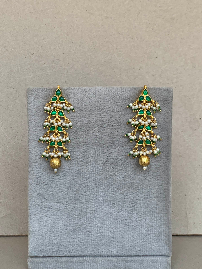 ME721 Green Jadau Earrings