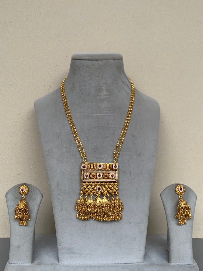 MN668 Antique Long Set
