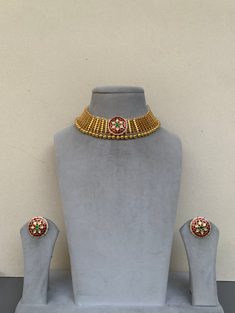 MN681 Antique Set