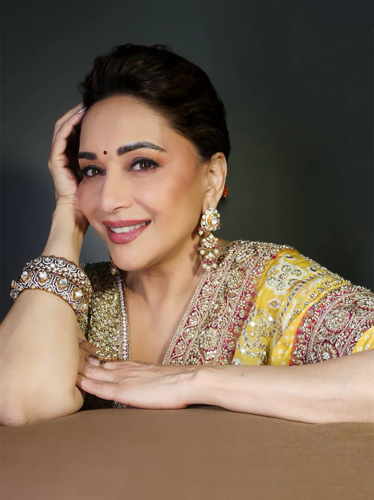 Madhuri Dixit in Z1998 Moissanite Set with Earrings