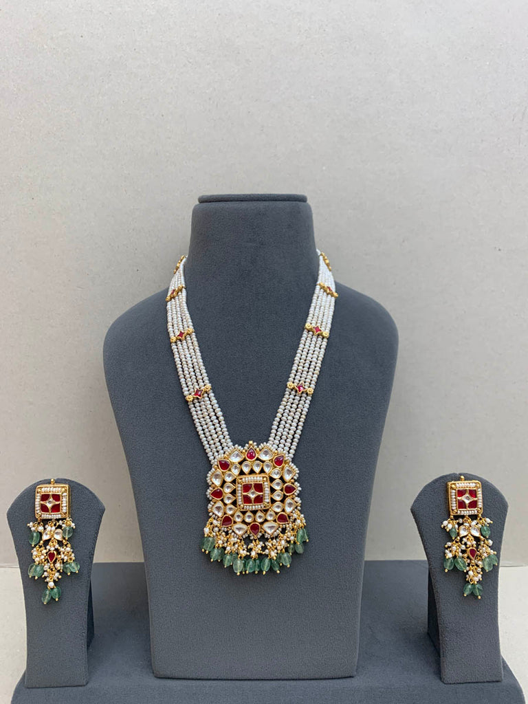 NR948  Heritage Antique Set