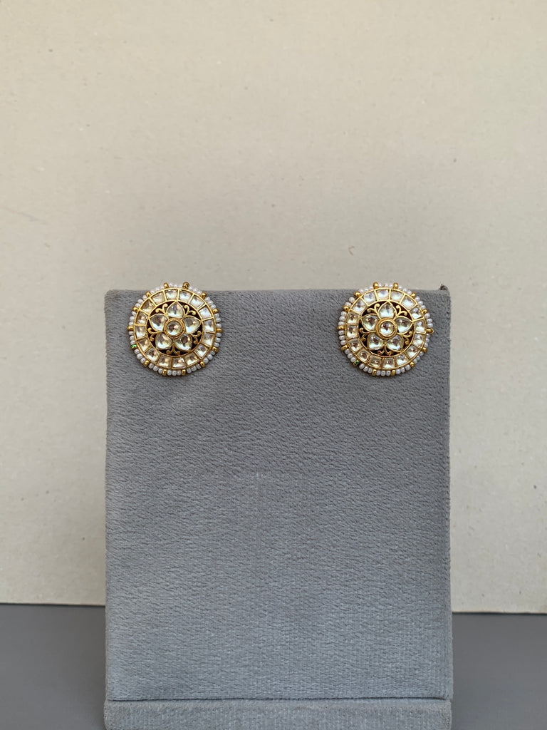 NT886 White Jadau Earrings
