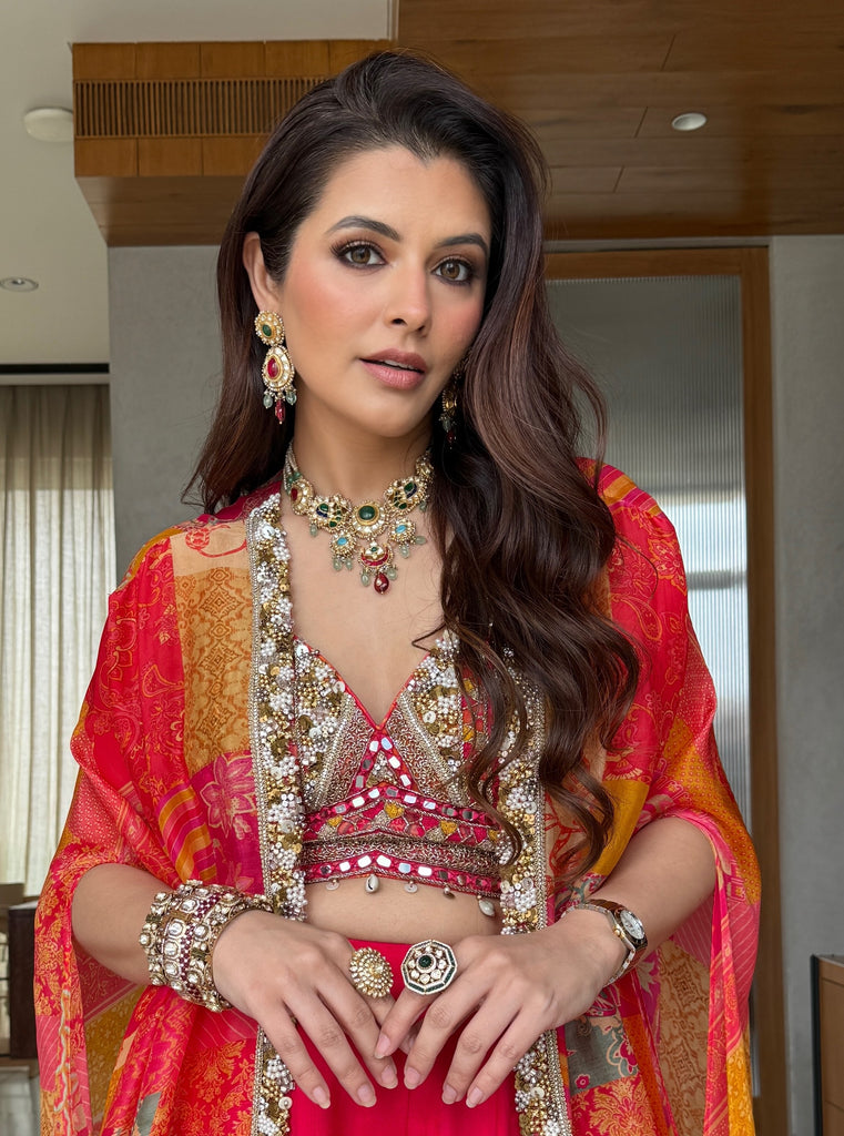 Natasha Luthra in C1460 Rambaugh Heritage Set