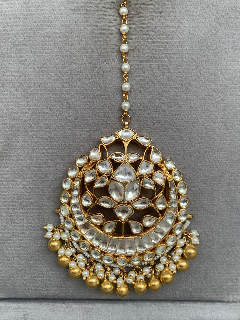 TK964 White Jadau Mangtikka