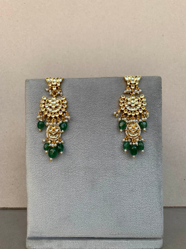 TN278 White Jadau Earrings