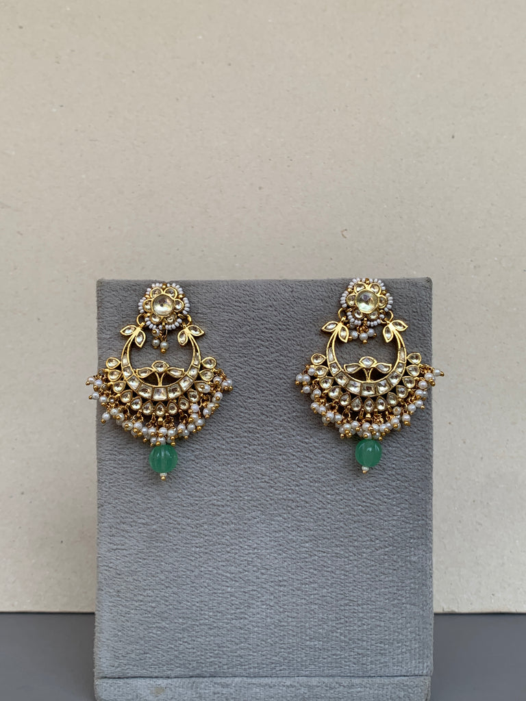 TN346 White Jadau Earrings