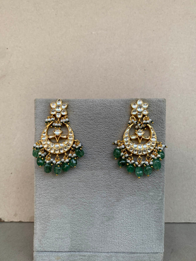TN376 White Jadau Earrings