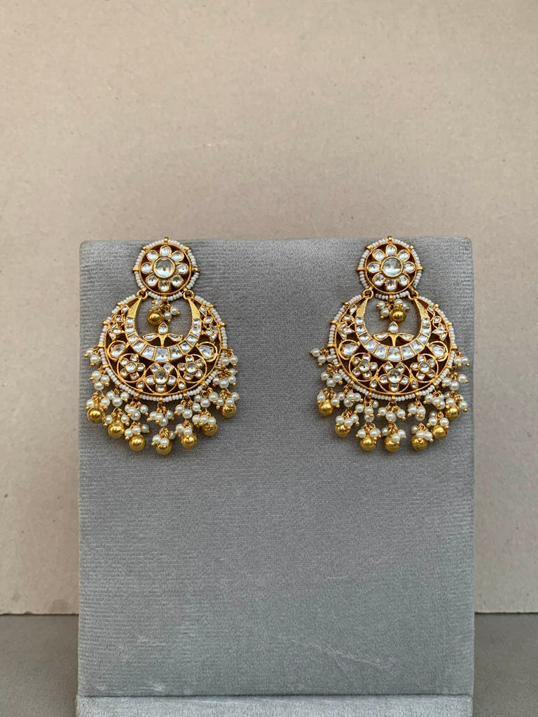 TN387 White Jadau Earrings