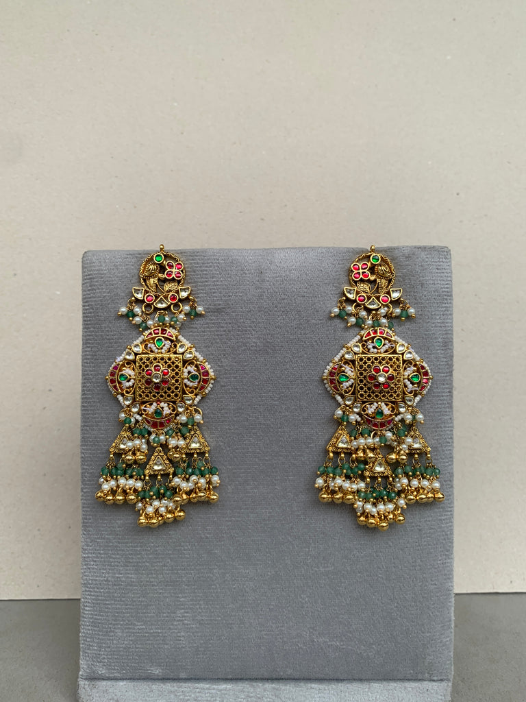 TN433 Jadau Earrings