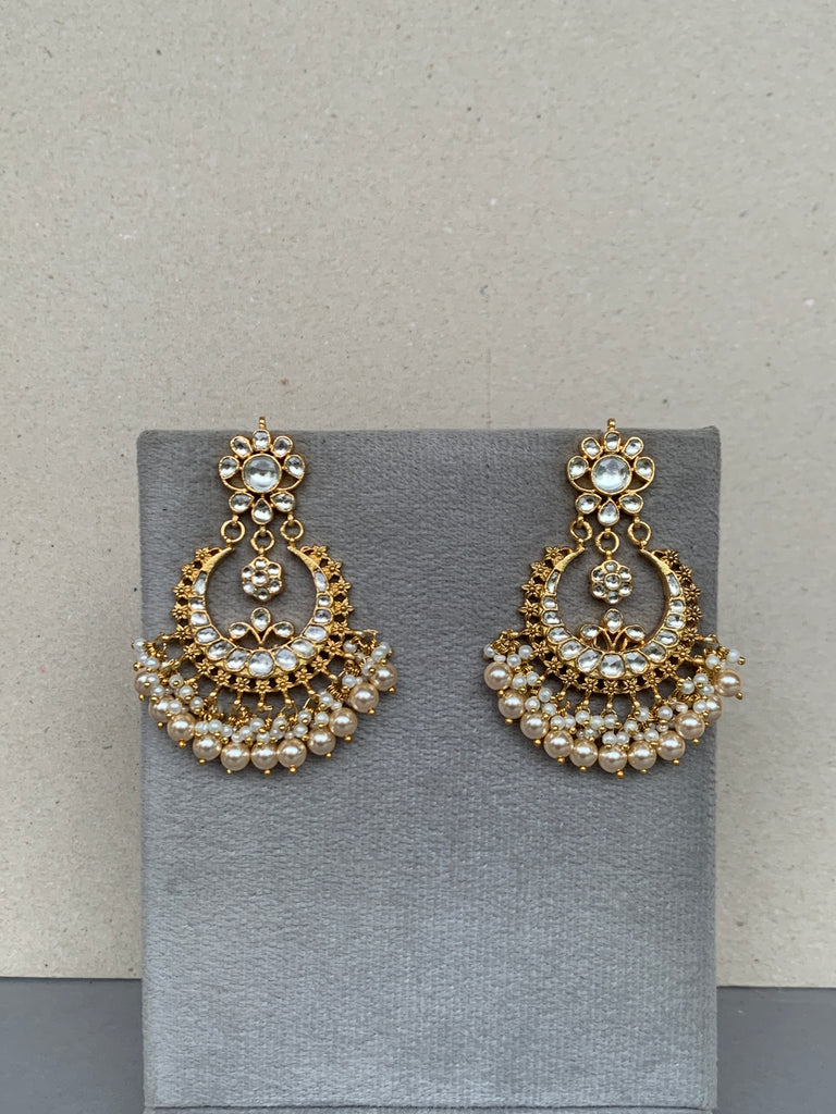 TN509 White Jadau Earrings