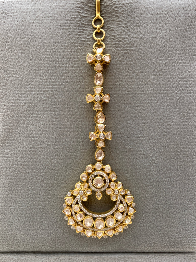 UA213  Moissanite Mangtika