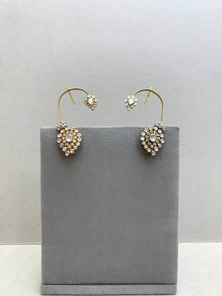 UE425 Moissanite Earcuffs