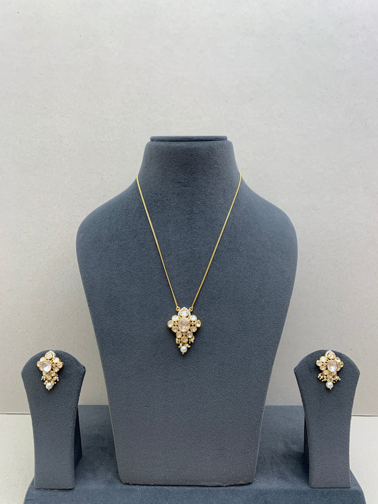 US608  Moissanite Set